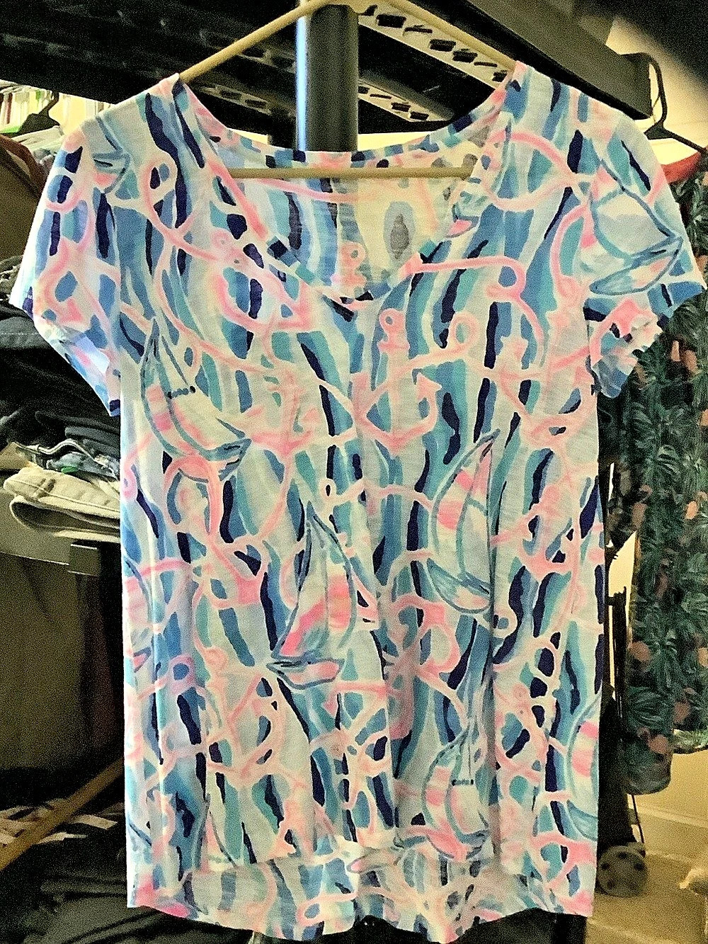 Lilly Pulitzer Abstract Print Short Sleeve Top in Pink & Blue